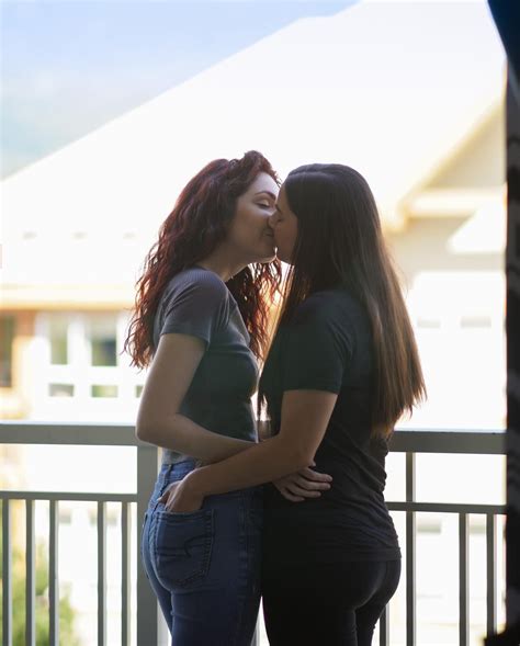 lesbian porn kissing|Kissing